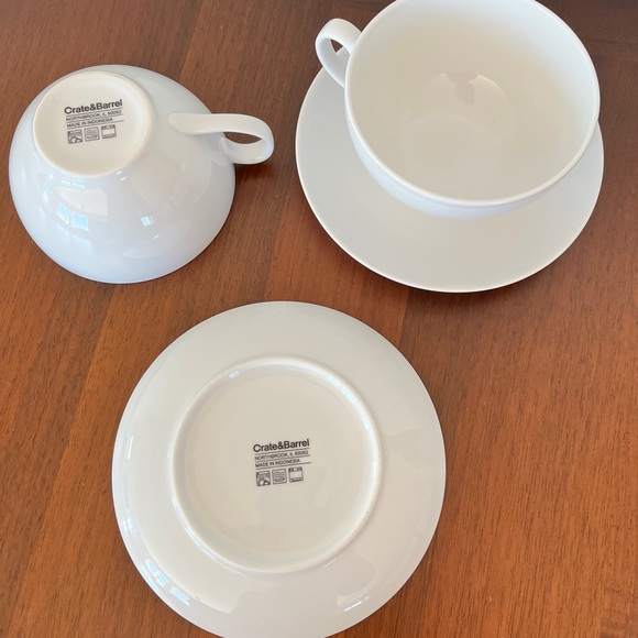 2 Piece Cups Set Crate and Barrel Cappuccino Cup White with Matching Plates - Picture 4 of 14